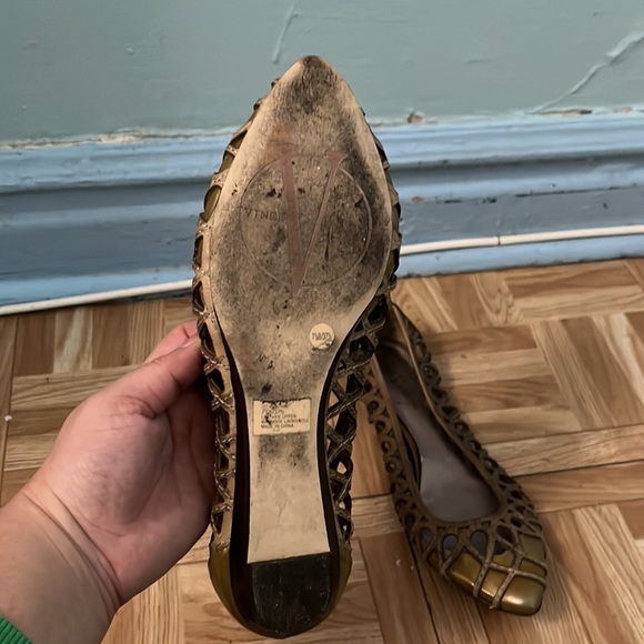 Vince camuto leather cutout flats - Picture 3 of 3